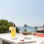 Ξενοδοχείο Kortan 2*